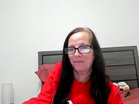 peachgoddess online show from December 17, 2025, 4:06 am