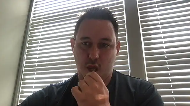 Snapshot of danejackson2025 chatting on June 2, 2026, 5:02 pm danejackson2025 online show from June 2, 2026, 5:02 pm