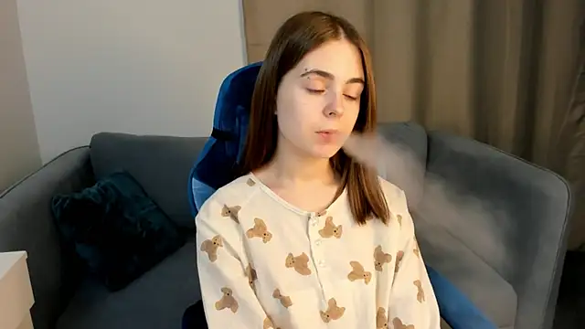 Velvetmimic  online show from March 16, 2025, 1:06 pm