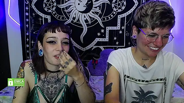 lovelockedlips online show from March 19, 2025, 2:48 am