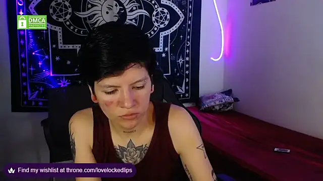 lovelockedlips online show from September 14, 2025, 8:31 pm