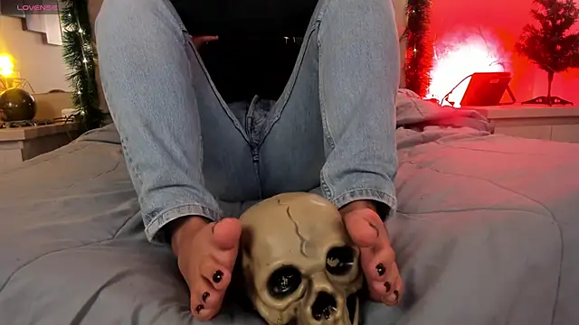 kailinmoonx online show from January 16, 2026, 1:04 pm