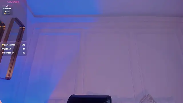 CandaseRussell online show from March 27, 2026, 8:26 am