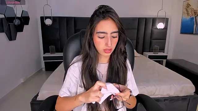 LarisaSmirnov online show from March 2, 2026, 5:52 am