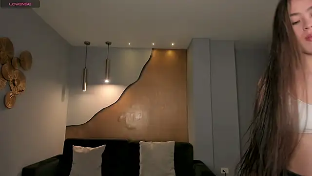 Snapshot of MaiaCollins chatting on November 6, 2025, 6:01 pm MaiaCollins online show from November 6, 2025, 6:01 pm