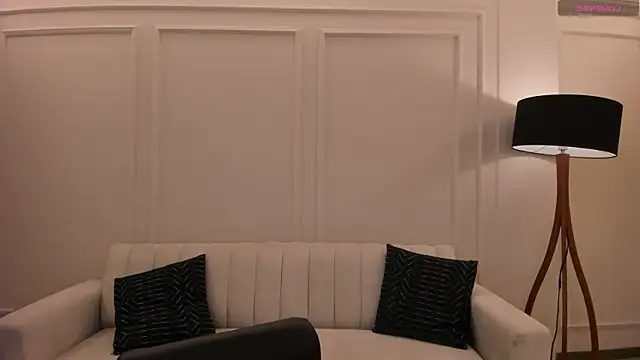 Snapshot of MaiaCollins chatting on September 16, 2025, 6:20 pm MaiaCollins online show from September 16, 2025, 6:20 pm