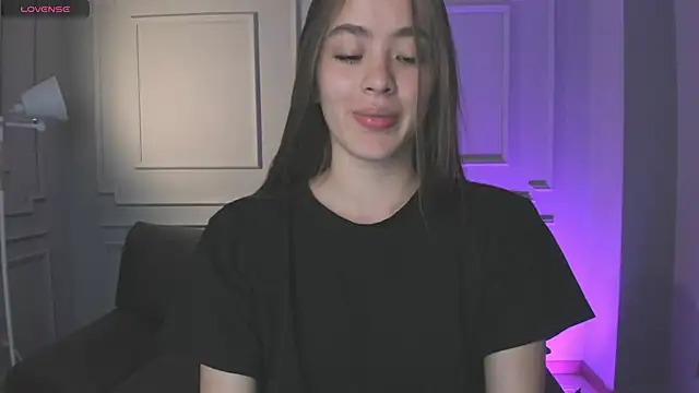 Snapshot of MaiaCollins chatting on October 12, 2025, 5:36 pm MaiaCollins online show from October 12, 2025, 5:36 pm