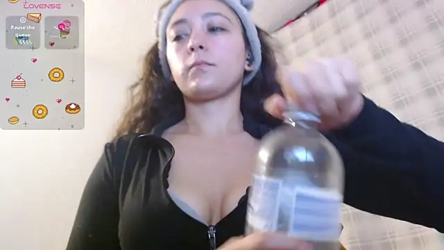 xx chloesex online show from November 25, 2025, 2:56 am