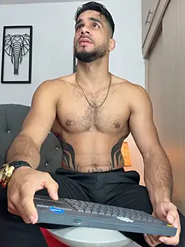 Maximiliano ford online show from October 5, 2025, 10:39 am