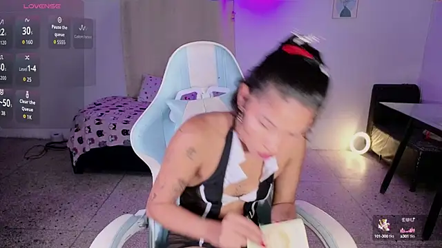 eleselas online show from September 29, 2025, 11:43 pm