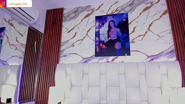 Morggan Fox  online show from January 15, 2026, 4:05 am