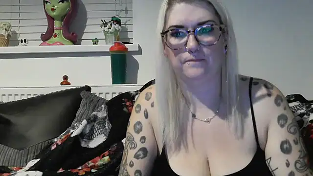 Sizzling Indie36 online show from November 11, 2025, 9:31 pm