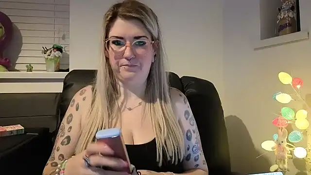 Sizzling Indie36 online show from February 26, 2026, 11:05 pm