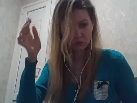 Eva Neon online show from March 18, 2025, 8:59 pm