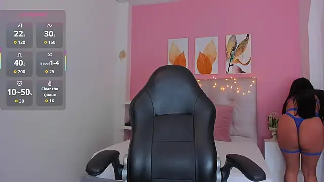 Snapshot of Molly_h0t chatting on January 8, 2026, 12:33 pm Molly h0t online show from January 8, 2026, 12:33 pm