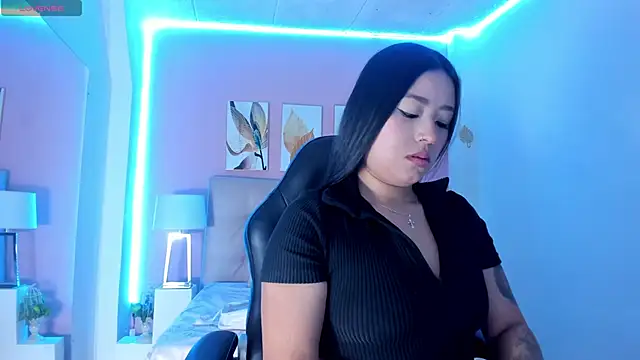 Snapshot of Molly_h0t chatting on March 3, 2026, 12:45 pm Molly h0t online show from March 3, 2026, 12:45 pm