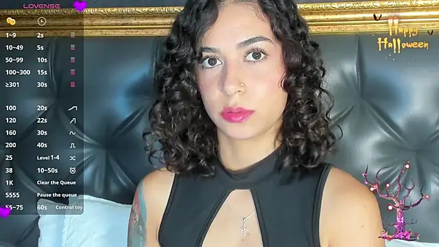 AliceStevens  online show from October 23, 2025, 12:59 pm