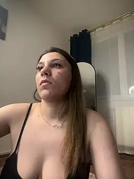 Snapshot of Natasha_Cameron22 chatting on May 12, 2026, 8:48 pm Natasha Cameron22 online show from May 12, 2026, 8:48 pm
