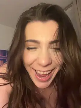 Natasha Cameron22 online show from April 4, 2026, 9:43 pm