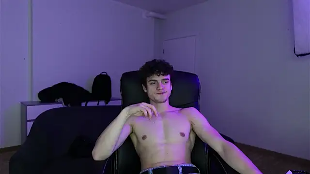 Brad Holloway online show from December 21, 2025, 1:46 pm