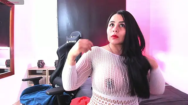 hannarusso online show from March 19, 2025, 8:11 pm