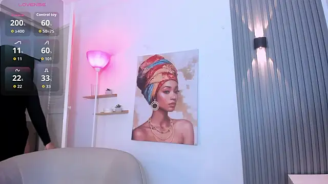 Snapshot of Layla_arabelle chatting on February 22, 2026, 8:32 pm Layla arabelle online show from February 22, 2026, 8:32 pm