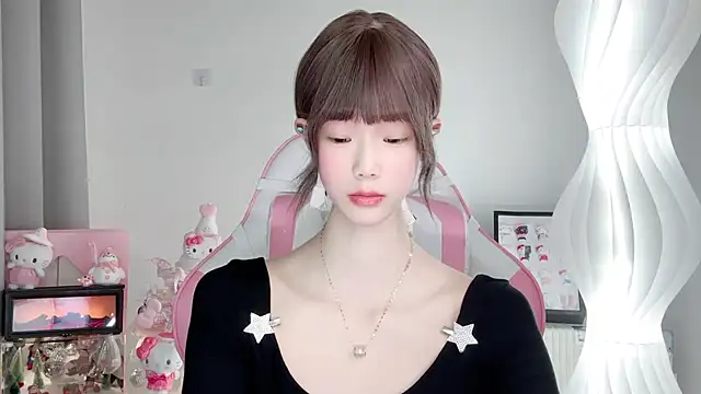 Snapshot of Gogo-888 chatting on December 22, 2025, 11:10 am Gogo-888 online show from December 22, 2025, 11:10 am