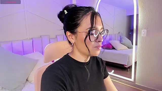 Eimmy bm online show from September 13, 2025, 4:51 pm