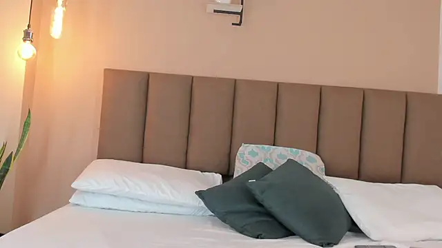 honeygray02 online show from October 1, 2025, 12:09 pm