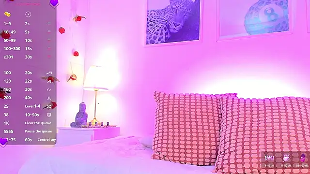 Valen ross  online show from February 17, 2026, 9:34 pm