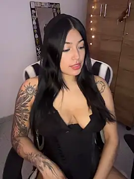 KatianPierce online show from May 25, 2026, 3:22 pm
