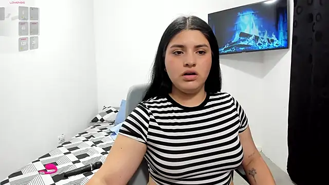 Snapshot of pareja_curiosa19 chatting on October 5, 2025, 12:23 am pareja curiosa19 online show from October 5, 2025, 12:23 am