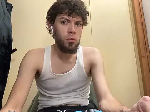 Snapshot of bwcizThrobbing chatting on March 18, 2025, 11:00 am bwcizThrobbing online show from March 18, 2025, 11:00 am