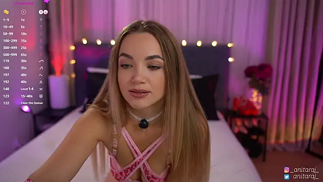 anitaraj  online show from September 27, 2025, 10:27 pm