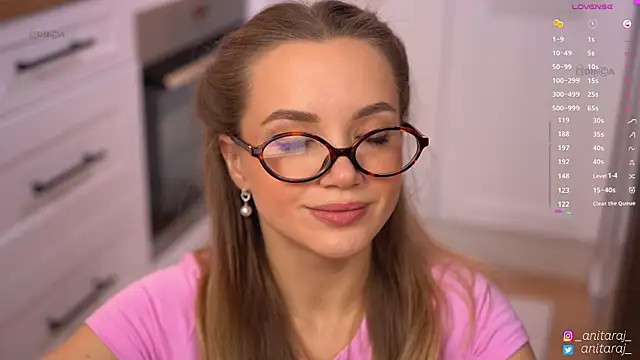 anitaraj  online show from November 20, 2025, 6:41 pm