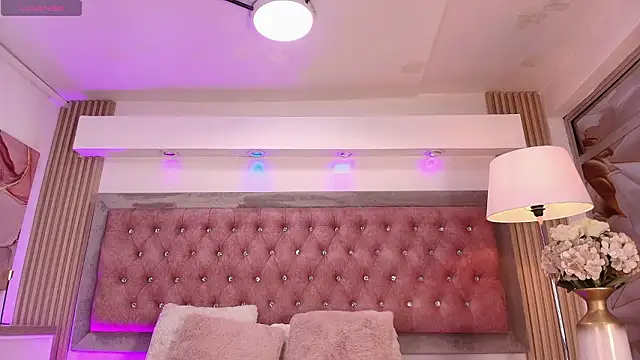 Andy Leex online show from March 18, 2026, 8:10 pm