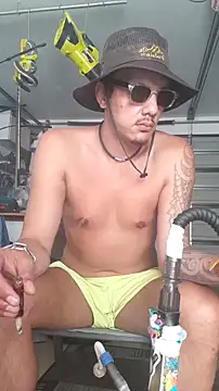 TAIZ69WORLD online show from November 8, 2025, 2:04 am