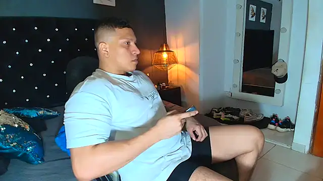 ethan dalton  online show from September 19, 2025, 3:10 am