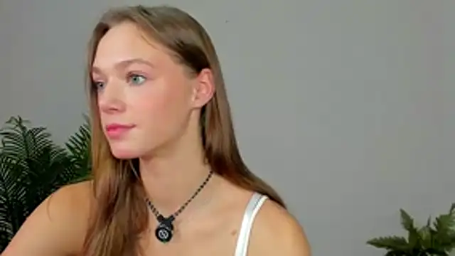 Snapshot of Sweet_Piece chatting on November 23, 2025, 11:53 am Sweet Piece online show from November 23, 2025, 11:53 am