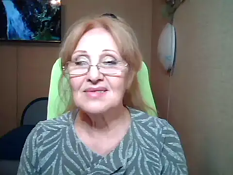 Margo Sweety online show from March 17, 2025, 2:56 pm