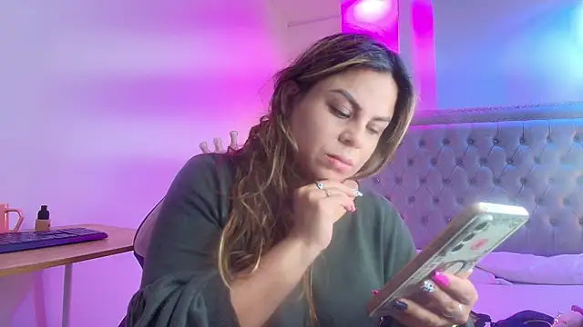 Snapshot of Lia_adamsss chatting on April 23, 2026, 4:41 am Lia adamsss online show from April 23, 2026, 4:41 am