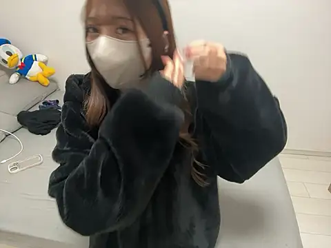 Snapshot of yunayuna_1231 chatting on October 31, 2025, 11:18 am yunayuna 1231 online show from October 31, 2025, 11:18 am