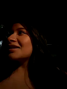 andrea gomes  online show from October 19, 2025, 8:17 am