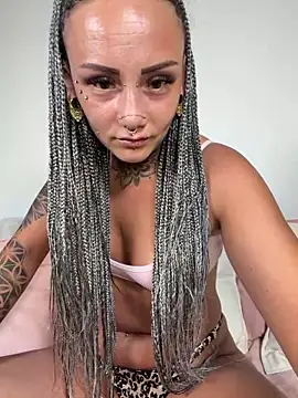 xxveraa vibe online show from June 30, 2026, 10:21 pm