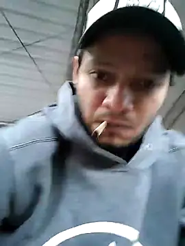 Hotbooy online show from November 14, 2025, 12:09 pm