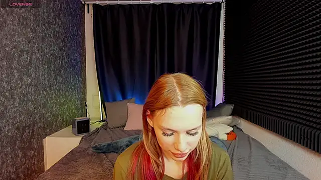 Snapshot of sex_instructor_vi chatting on March 18, 2025, 6:50 pm sex instructor vi online show from March 18, 2025, 6:50 pm