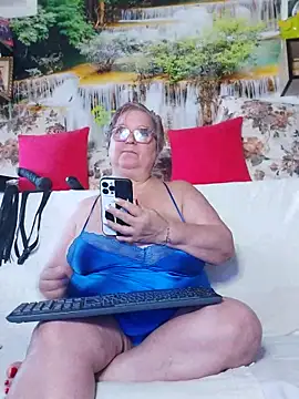 QueenPammy1 online show from September 24, 2025, 6:20 am