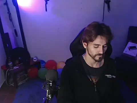 Aaron malikk online show from September 28, 2025, 3:13 am