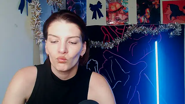 VanessaRey  online show from December 15, 2025, 7:58 am