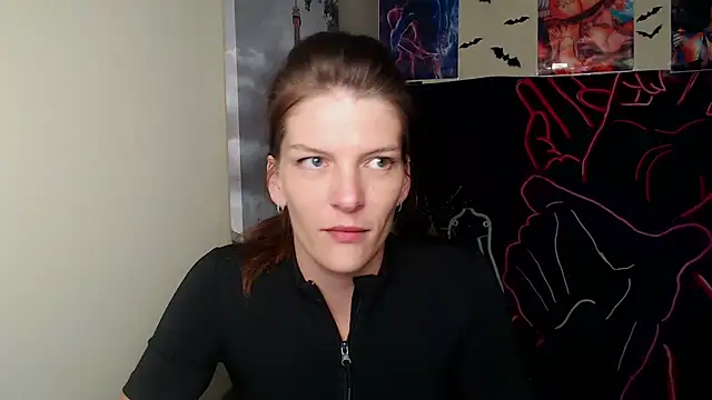 VanessaRey  online show from September 26, 2025, 6:31 am